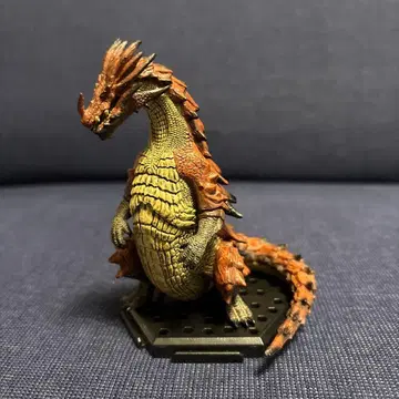 몬스터 헌터 스탠다드 모델 라오샨롱 피규어