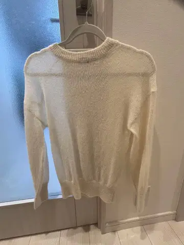 23구 아이보리 긴팔 니트 스웨터 사이즈 32