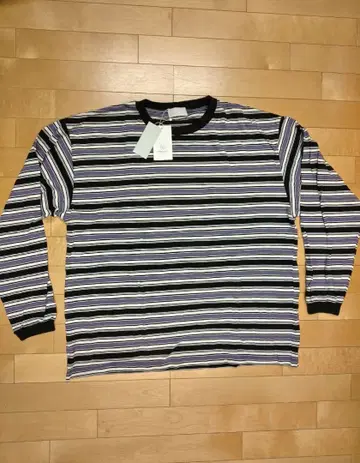 택 포함 새상품 유나이티드 애로우즈 보더 롱 T