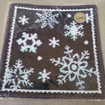 [ 단종 ] 페이퍼 핸드크림 스노우 크리스탈 네이비