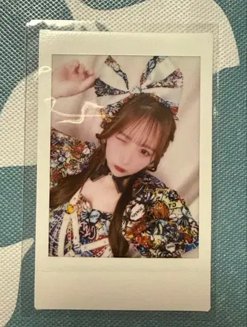 Candy Tune 오가와 나나코 Graphic 의상 폴라로이드