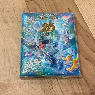 새상품 수베니어 메달 케이스 디즈니씨 20주년 45개 Disney