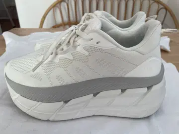 플랫 업 스니커즈 orMORE (오아모아)