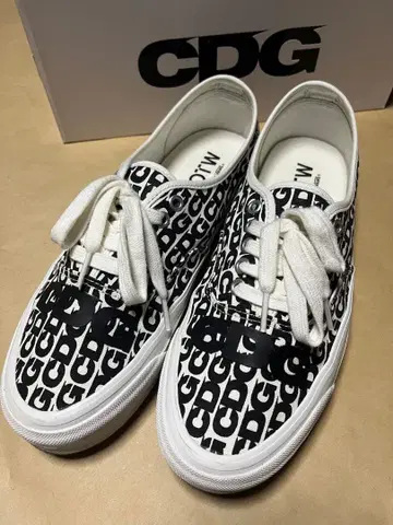 GDC  x OTW 바이 반스 오센틱