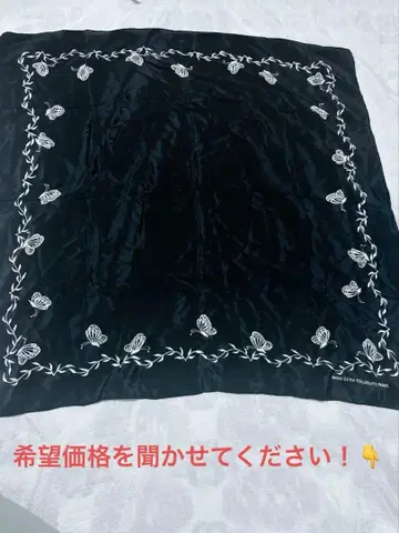 나비와 잎의 자수 스카프