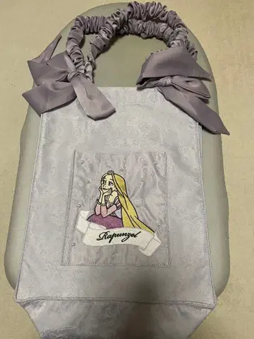 Areeam 라푼젤 리본 토트백 아이냥