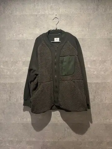 유니클로 화이트 마운티니어링 플리스 오버사이즈 3XL