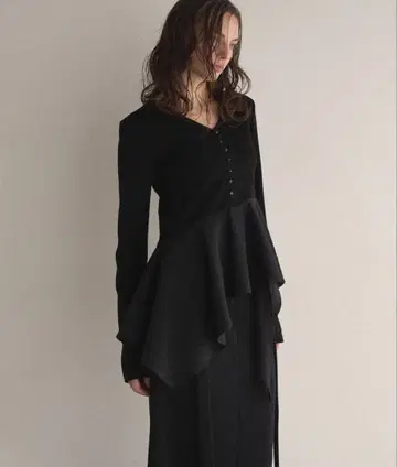 택 포함 새상품 Peplum Henry Tops 플럼 상의