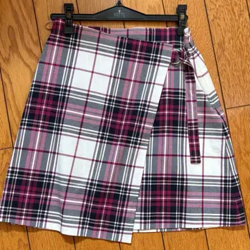 블루 레이블 크레스트브릿지 체크 랩스커트 38