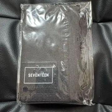 SEVENTEEN WINTER 숄더 미니 지갑