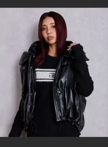 택 포함 새상품 GYDA 2WAY 인조 가죽 미들 기장 다운 코트 블랙