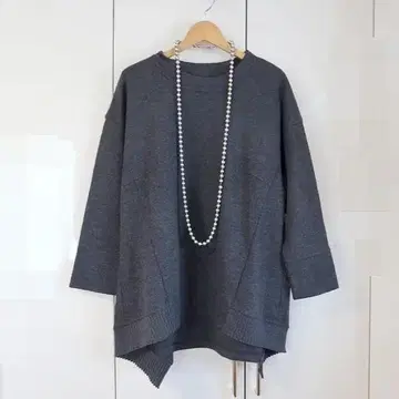 새상품급 HIROKO BIS 13호 울 니트의 멋스러운 스웨터 그레이