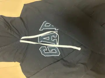 GAP 블랙 후드티 로고