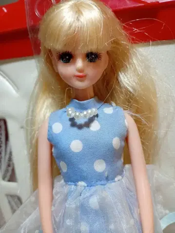 플로라 쨩 제니 프렌드