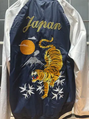 호랑이와 후지산 자수 스카잔 M