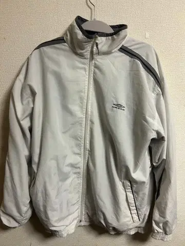 UMBRO 화이트 나일론 자켓