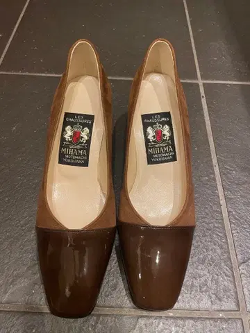 MIHAMA 브라운 하이힐 펌프스