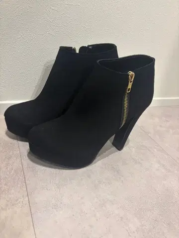 에스페란자 블랙 스웨이드 부츠