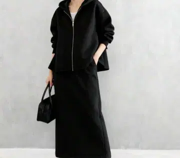 블랙 후드 부착 셋업 S 사이즈