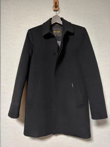 MOORER 블랙 스텐 칼라 다운 코트 VERGA-LE