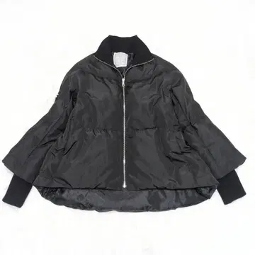 24AW 새상품급 BEARDSLEY 비어즐리 지퍼 플레어 다운 자켓 블랙