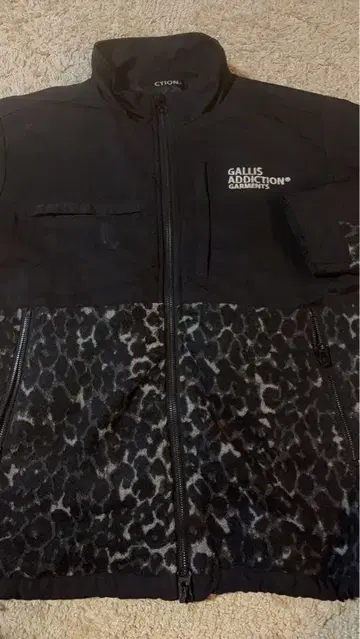 GALLIS ADDICTION 후드 부착 나일론 자켓 카모플라쥬