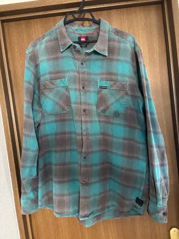 00s 퀵실버 옴브레 체크 긴팔 셔츠 구제 의류 그린