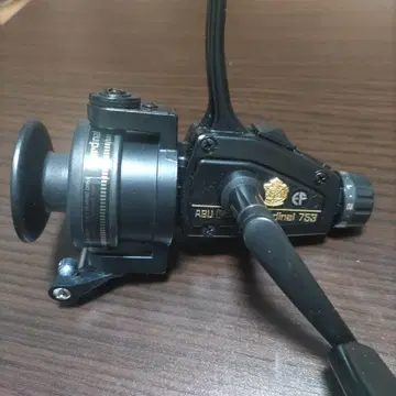 ABU Cardinal 753 스피닝 릴