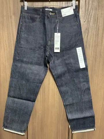 유니클로 유 셀비지 레귤러 핏 청바지 빨간색 귀 미사용 새상품 데님