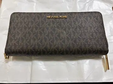 마이클 코어스 다크 브라운 장지갑