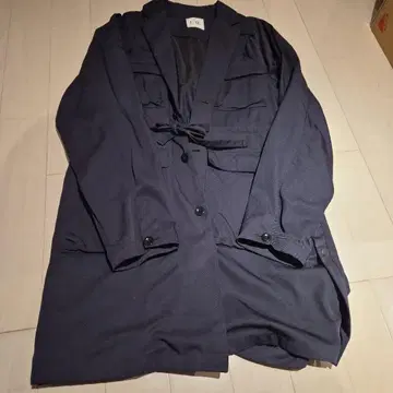 F/CE. 네이비 트렌치코트