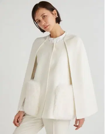 미사용 택 포함 셀퍼드 퍼 포켓 케이프 자켓 화이트