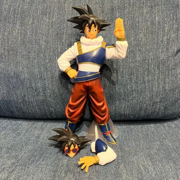 드래곤볼 피규어 손오공