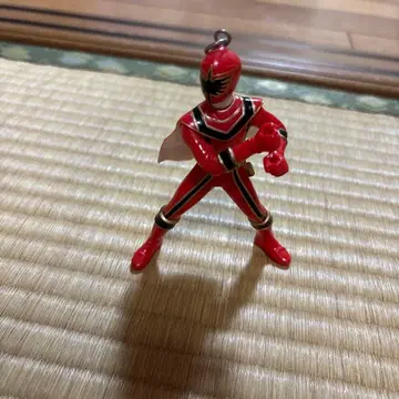 빨간색 슈퍼전대 히어로 피규어 마지레드 마지레인저