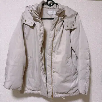 anyFAM 후드 부착 베이지 다운 자켓 온워드