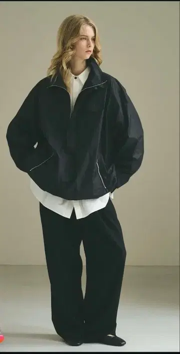 qualia 나일론 풀오버