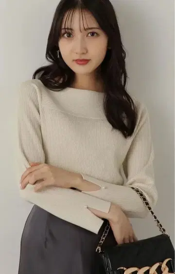 [택 포함 새상품] 변형 리브 니트/프로포션 바디 드레싱