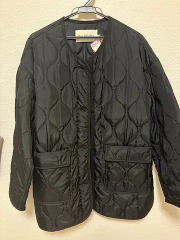 레이빔즈 퀼팅 노카라 블루종