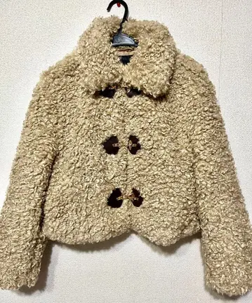 ZARA 보아 숏코트 토글 버튼 복슬복슬 시프풍 미사용 새상품