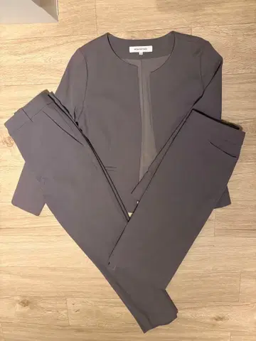 [ 1회 착용 ] 내추럴 뷰티 베이직 수트 3종 세트