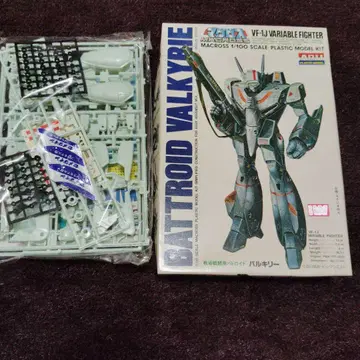미개봉 마크로스 VF-1J 발키리 1/100