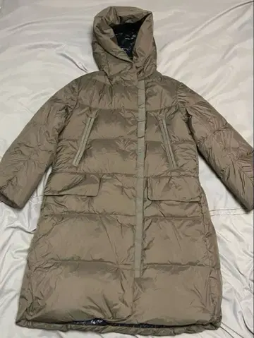 UNIQLO +J 후드 부착 다운 롱 코트