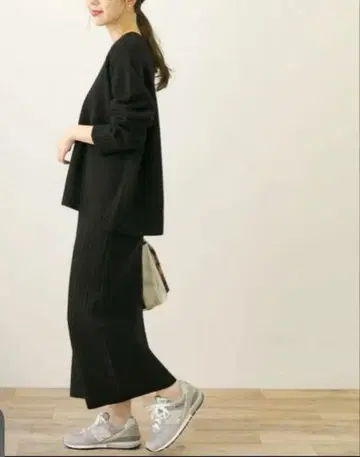 URBAN RESEARCH 상의 x 스커트 니트 셋업