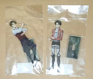 진격의 거인 리바이 과거ver. 현재ver. 아크릴 스탠드 아크스타