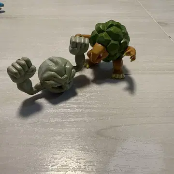 고로 이시츠부테 피규어 세트