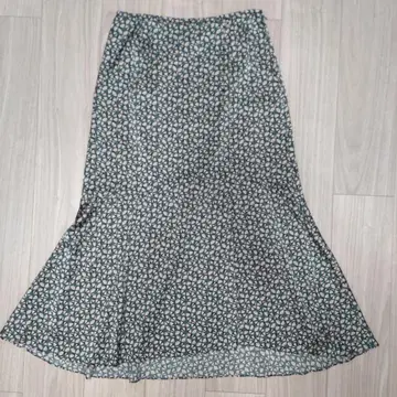 기하학 패턴 플레어 롱 스커트