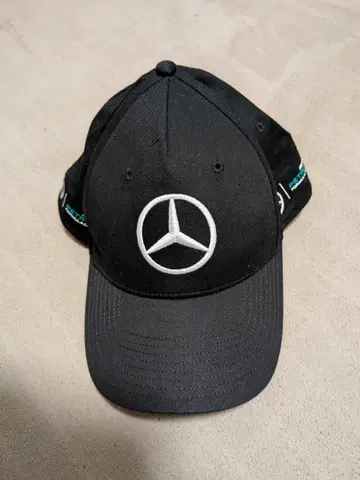 Mercedes-Benz PETRONAS F1 팀 캡