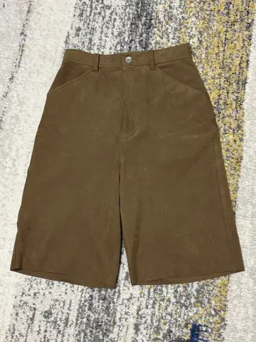 브라운 카고 숏팬츠