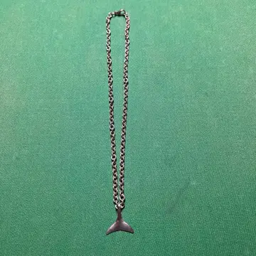 고래 꼬리 디자인 실버 목걸이