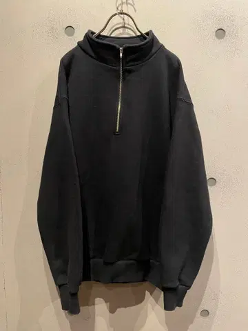 프릭스스토어 헤비웨이트 하프 지퍼 맨투맨 블랙